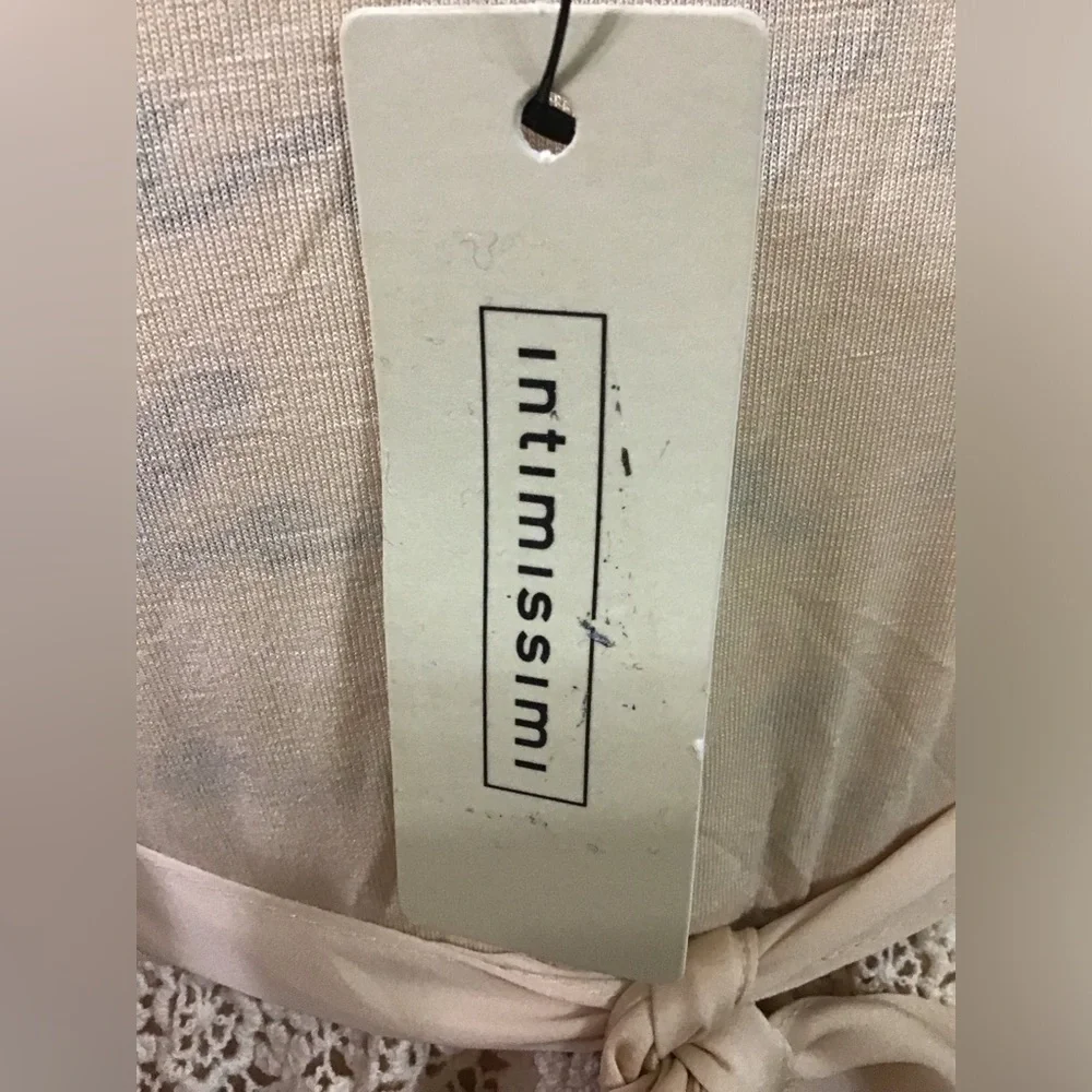 intimissimi Strapless Lace Overlay Dress in Cream - Picture 5 of 6